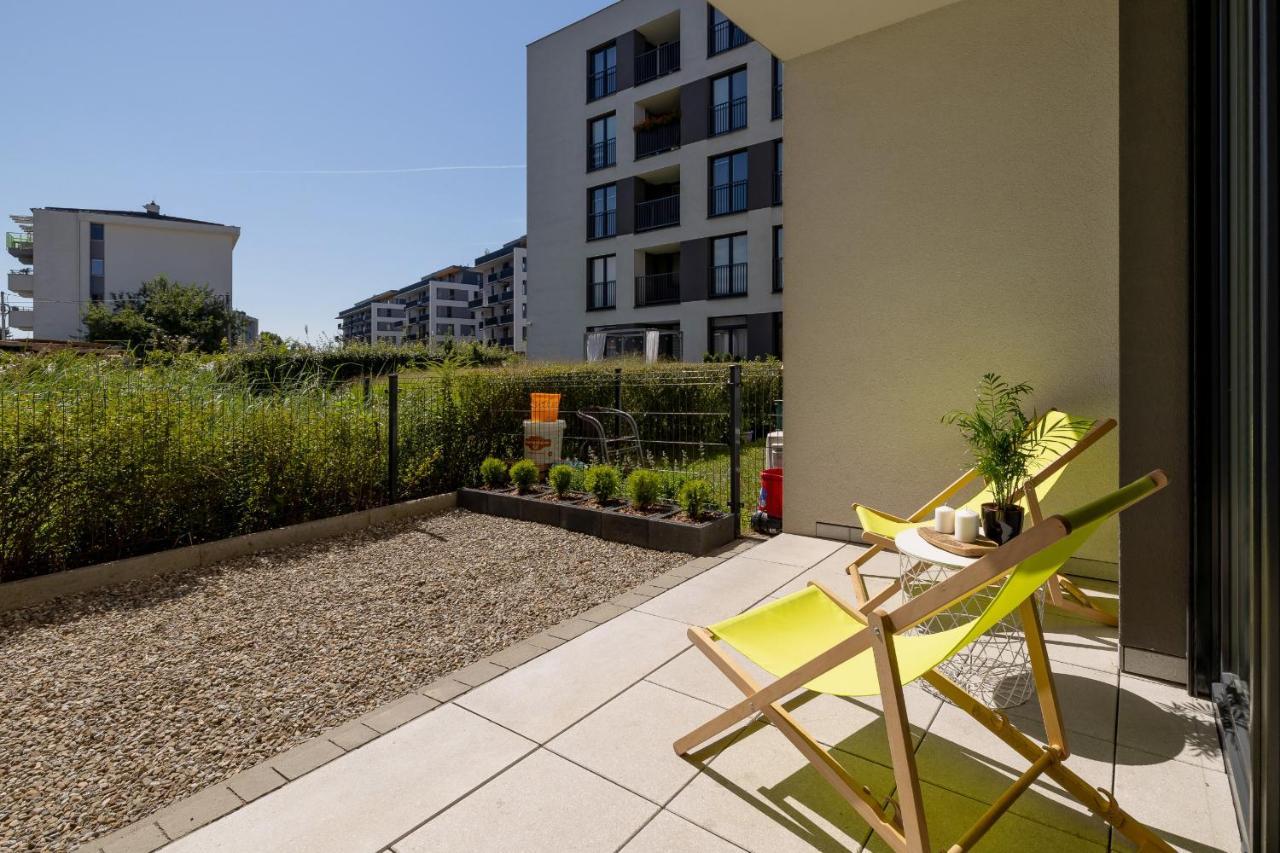 Krakow Studio With Parking & Terrace Near Zalew Bagry By Renters Prestige Экстерьер фото