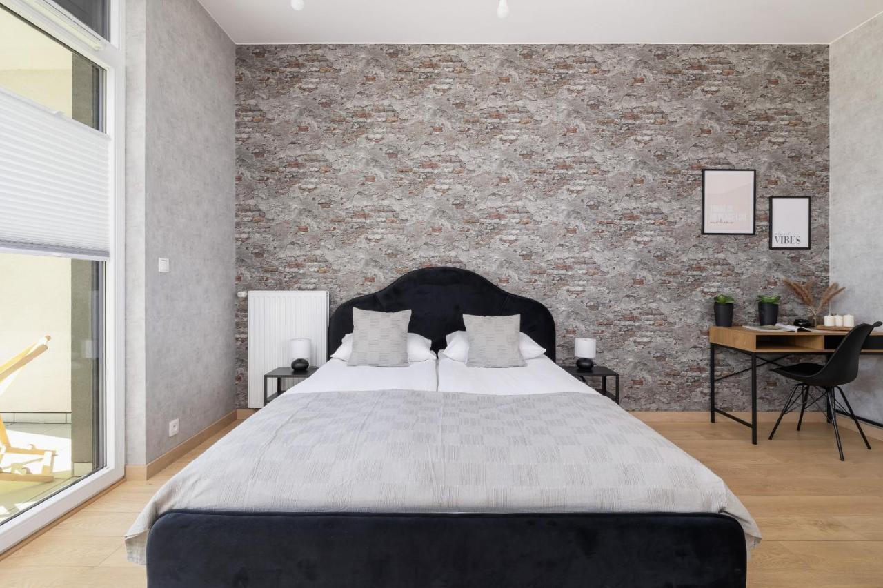 Krakow Studio With Parking & Terrace Near Zalew Bagry By Renters Prestige Экстерьер фото