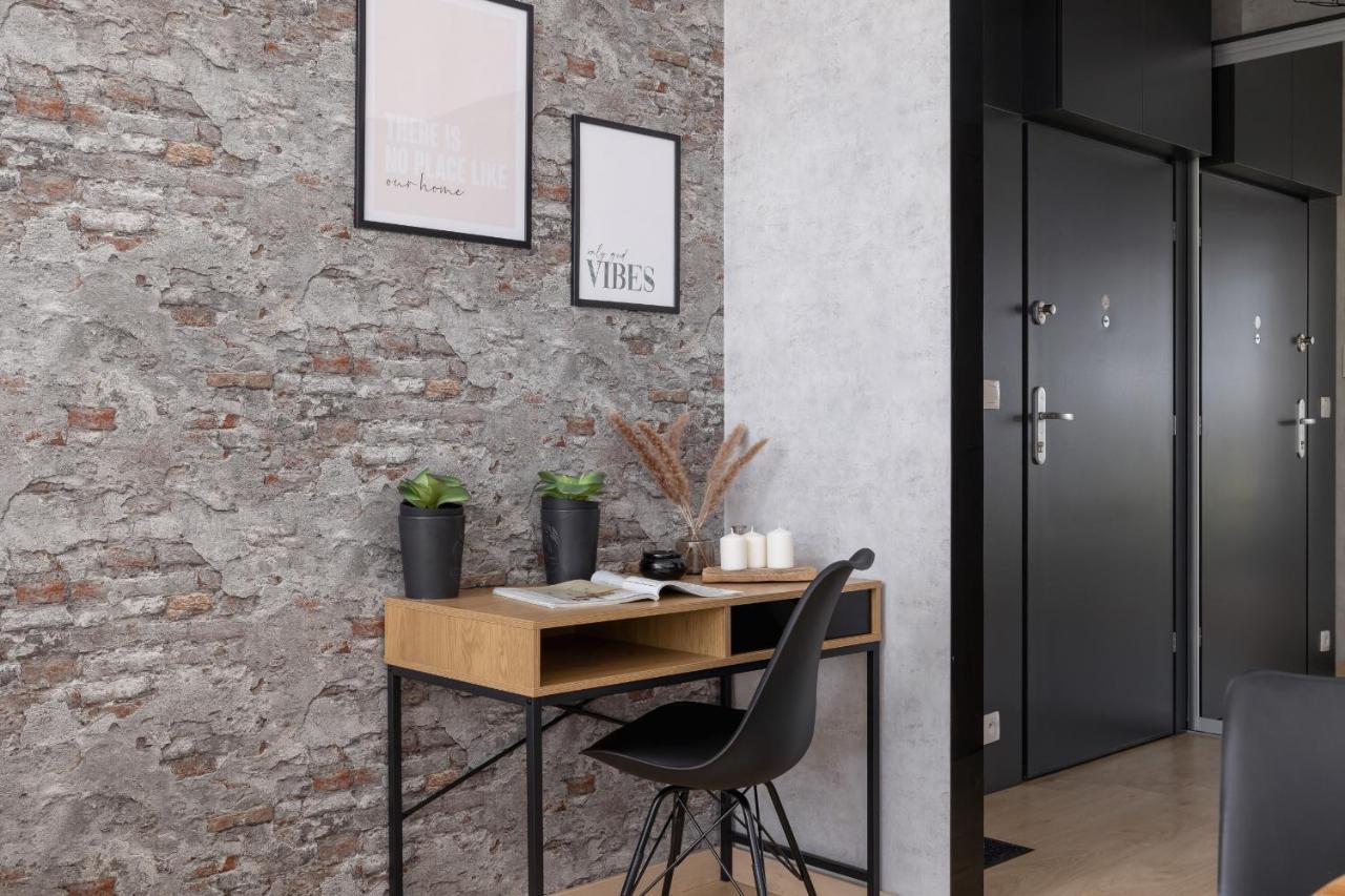 Krakow Studio With Parking & Terrace Near Zalew Bagry By Renters Prestige Экстерьер фото